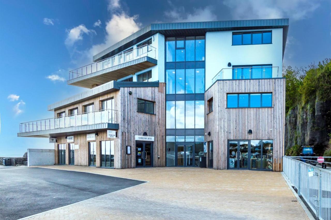 No 4 Ocean Cabins - Saundersfoot Harbour - Saundersfoot Hotel Exterior photo